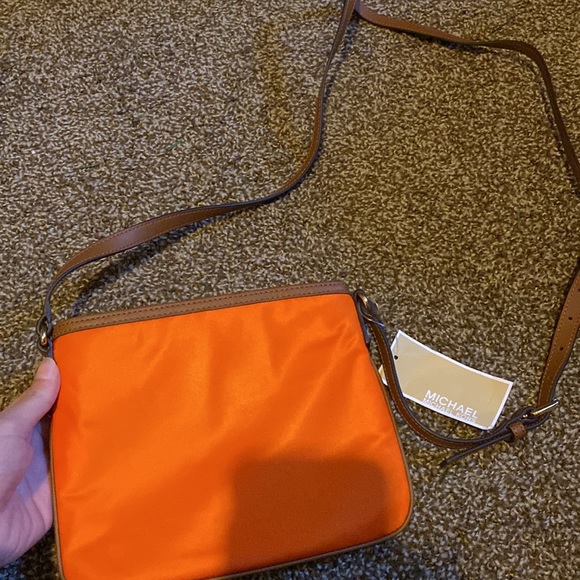 Michael Kors cross body - Picture 4 of 4